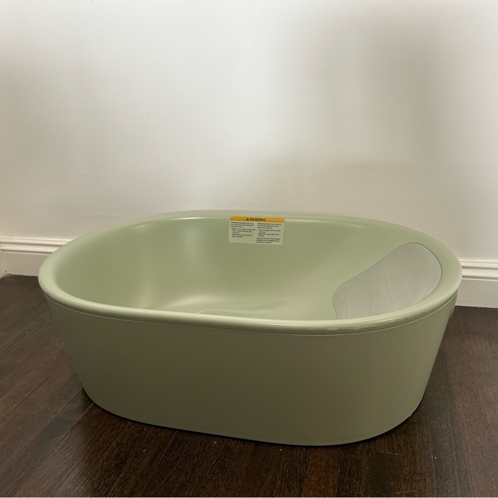 Sleek Green Baby Bath Tub